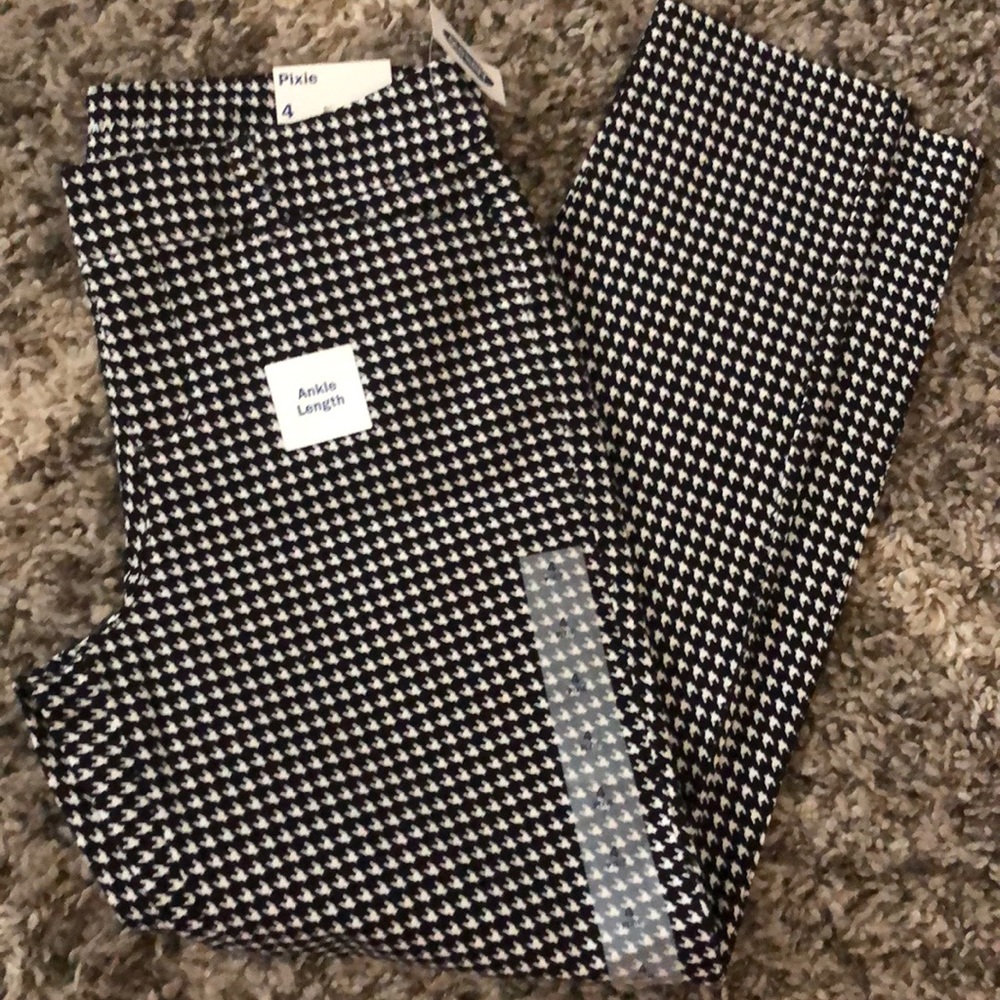 NWT Old Navy Houndstooth Pixie Pants size 4